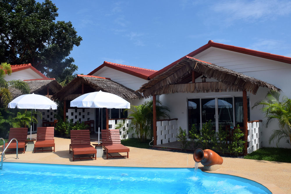 Vivi Bungalows Resort Nai Harn Buitenkant foto